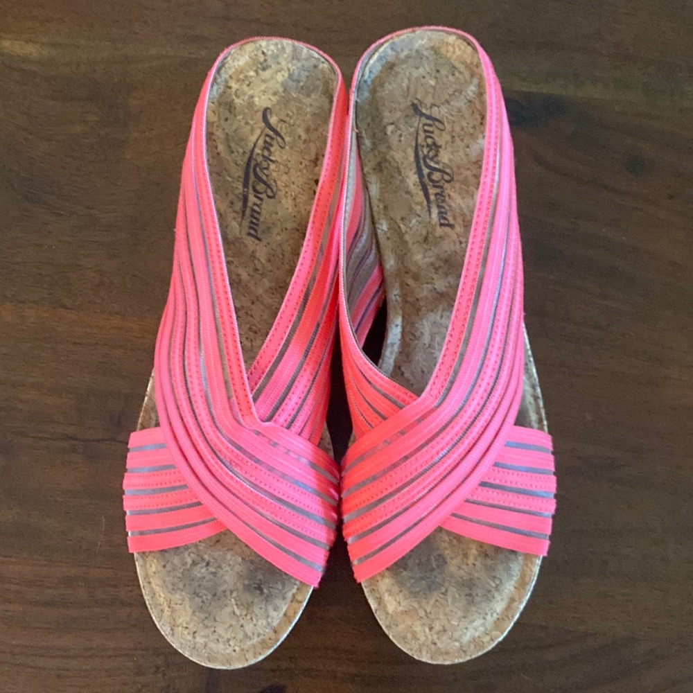 Lucky brand pink wedges